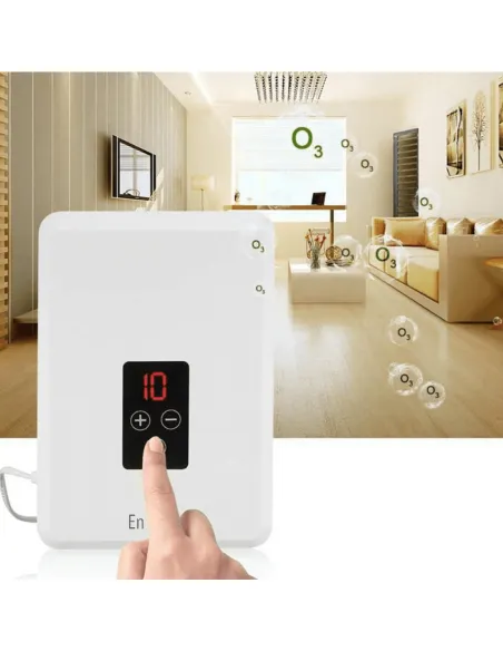 Gerador de ozono ENO3 a purificar o ar numa sala de estar