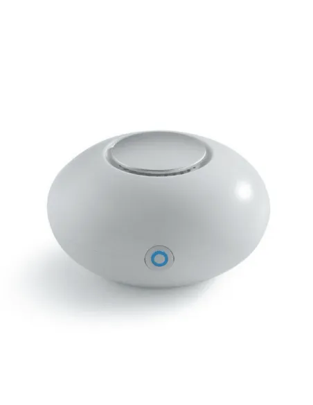 Vista frontal do microgerador de ozono de bolso com botão de ligar